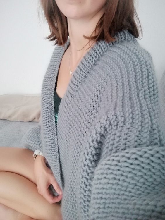 modèle tricot gilet oversize femme